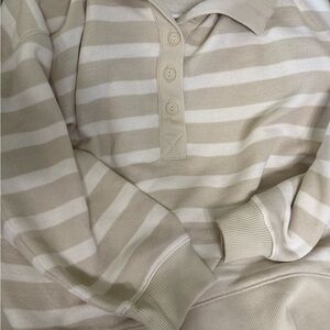 American Eagle Outfitters Tan and Cream Polo Sweatshirt
